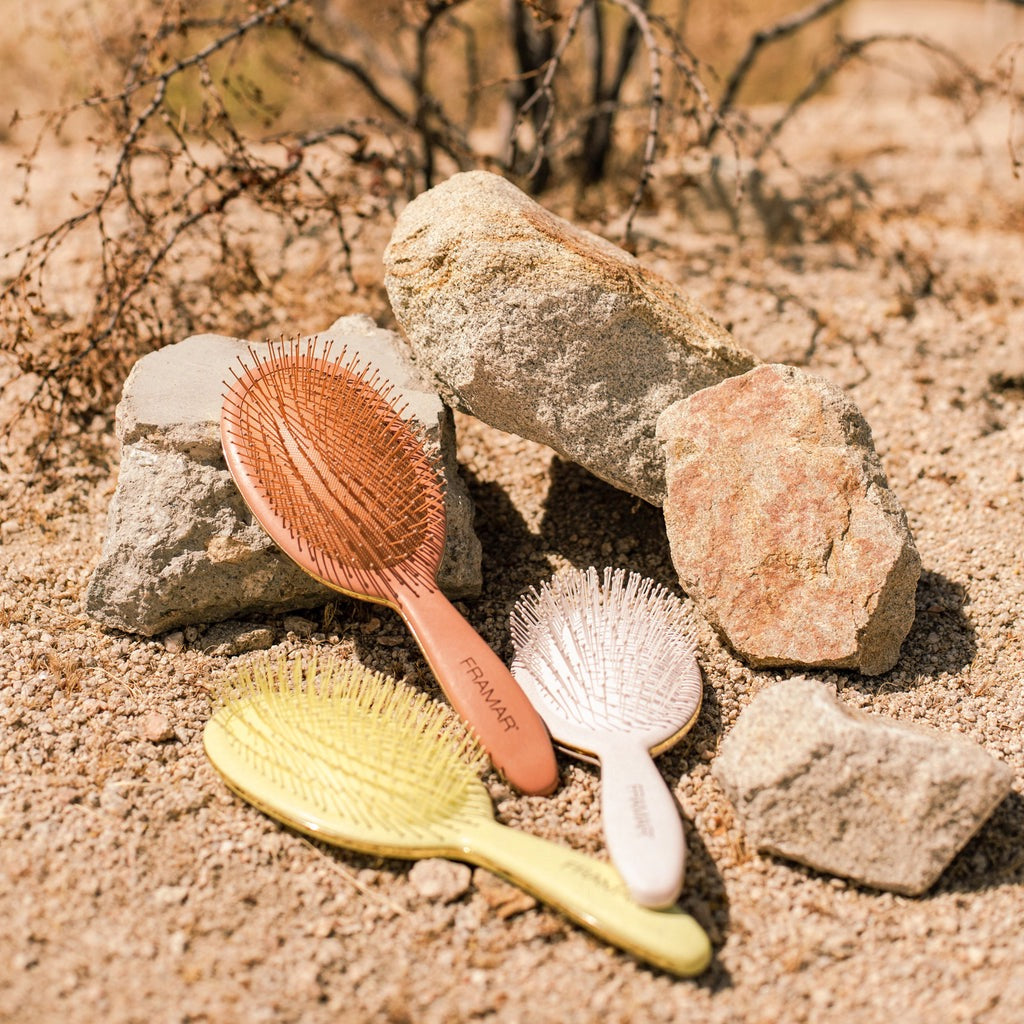Golden Hour Detangle Brush
